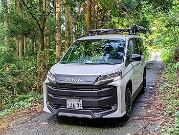 送料無料 ノア 90系 未使用 フロントグリル 90系ノア専用 フロントグリル FRP TOYOTAエンブレム付 オート